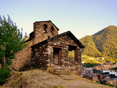 Les Bons Historical Complex